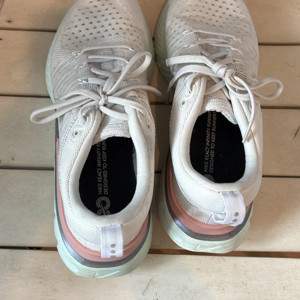 Nike React Infinity Run Flyknit 2 Running Shoe sneakers
